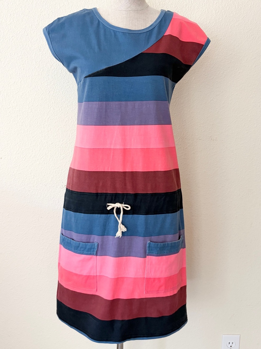 Marc by Marc Jacobs Colorblock Stripe Dress Size L Pink Blue Pocket Drawstring - Picture 3 of 7